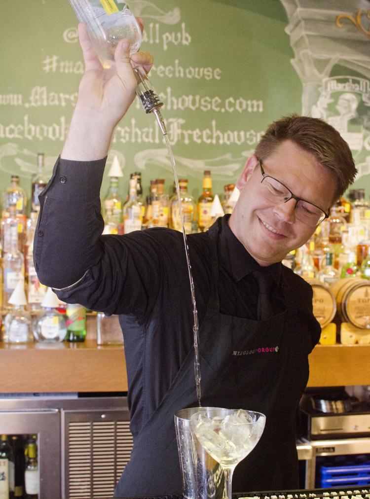 KristinZachary's tweet image. Big-time mixologist @MylesCunliffe of @MixologyGroup joins Kotis' @RestInvest team | bizj.us/1ic40w