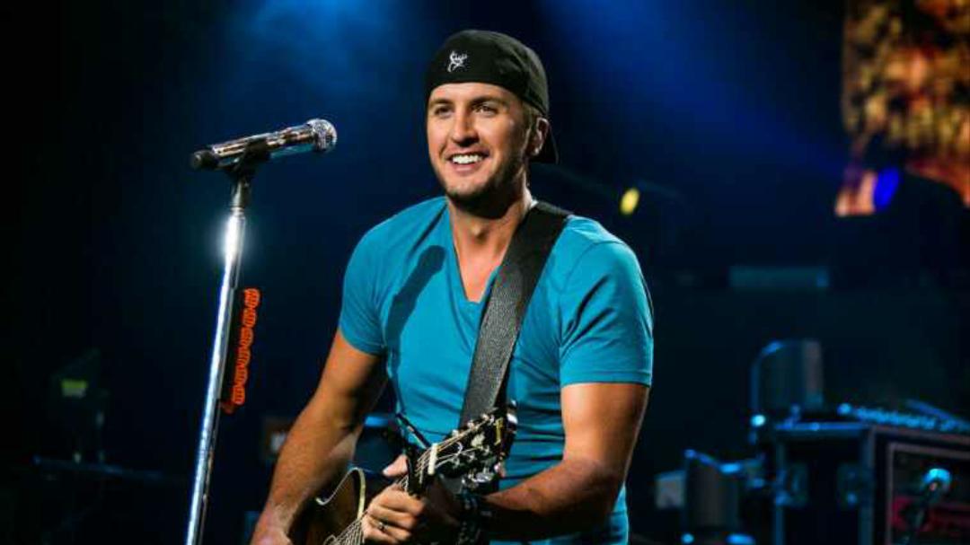 Happy birthday to the greatest country singer ever, Luke Bryan! I love you so much!  