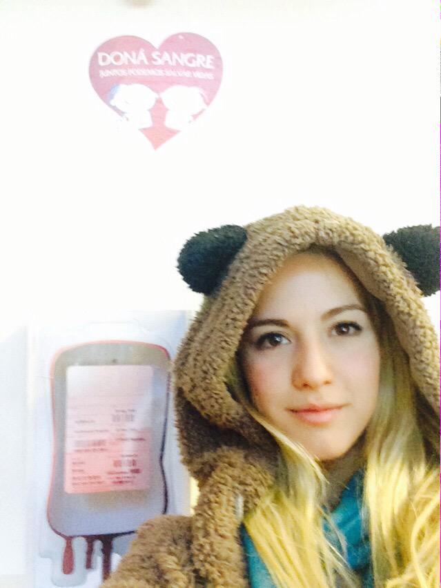 flor_vigna's tweet photo. Donar Sangre puede salvar vidas ,
Y el hospital Garrahan esta a la completa disposición  para q sea fácil y rápido 👬👫 http://t.co/Y0MqQxWaFF