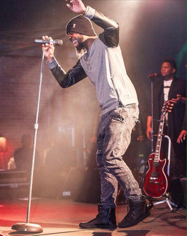 TeamMaliMusic's tweet photo. Thank you to all supporters of the @MaliMusic fan page. We have reached 10k followers ๐ #malination #teammalimusic http://t.co/dosdS8RYxJ