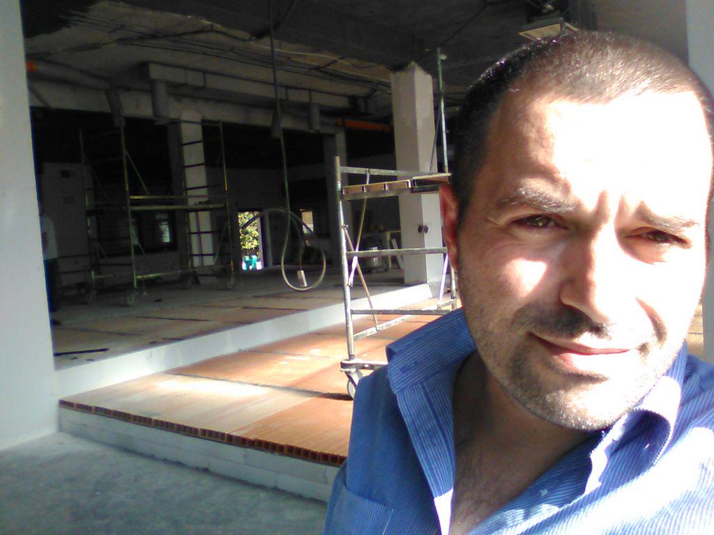 vsdesign76's tweet photo. in cantiere... prossima apertura #Four Stroke by #mamadesign http://t.co/f2Gpzrnm1K