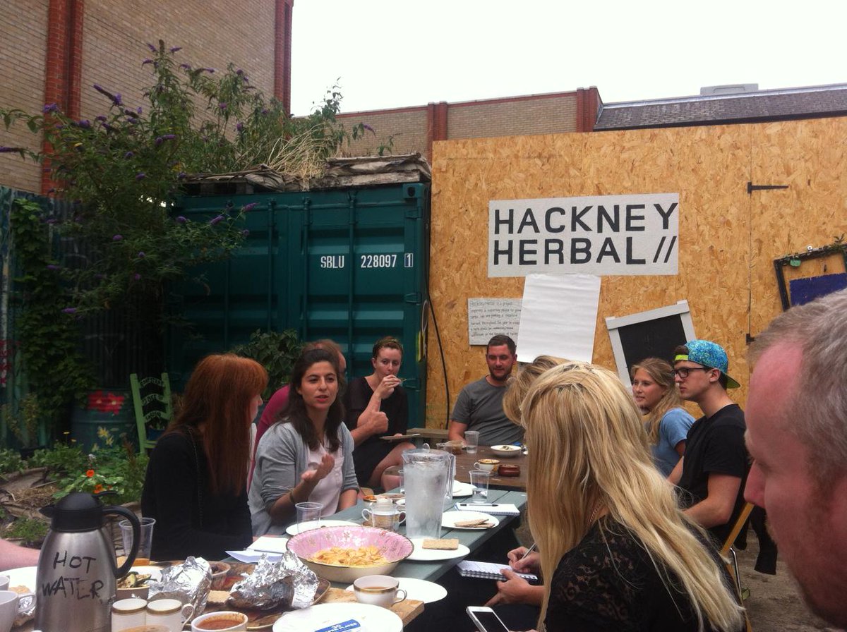 FoodWIN_'s tweet photo. Great Roundtable at our local HUB in London with @BBsmoothies @feedbackorg  @PlanZheroes @FareShareUK @rubiesinrubble http://t.co/3RfuvjIFas