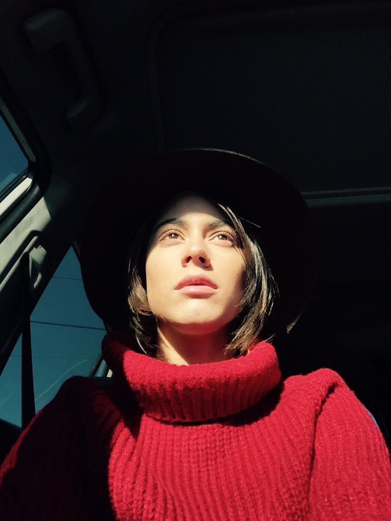 TiniStoessel's tweet photo. Mariposa traicionera..todo se lo lleva el viento🎶❄️. @delaostiadesign http://t.co/kl2EkHcOQY
