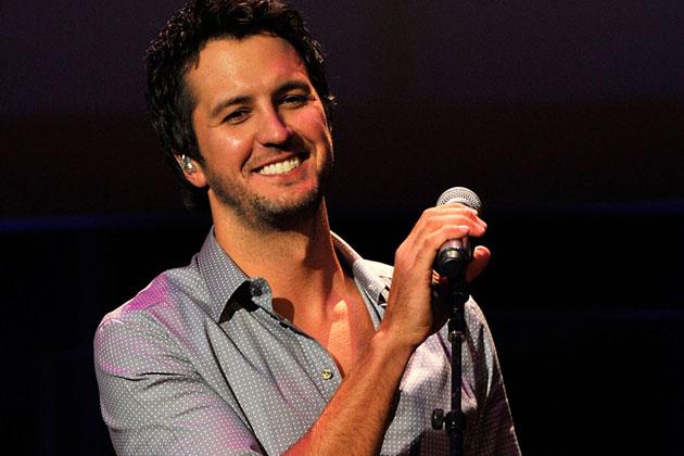     Happy birthday to Luke Bryan, 39 today :-) 