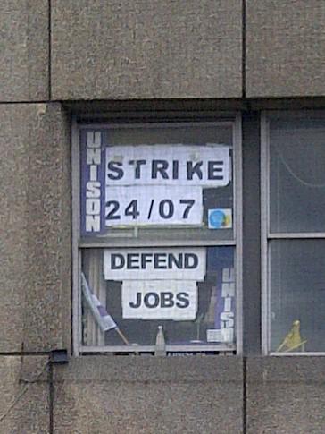 salaam_max's tweet photo. @LondonMetUNISON #HandsoffLondonMet ALL OUT STRIKE 24 JULY: DEFEND MAX, NATASHA AND FRANK http://t.co/xmYNMLDpGd http://t.co/54IcK5bT5W