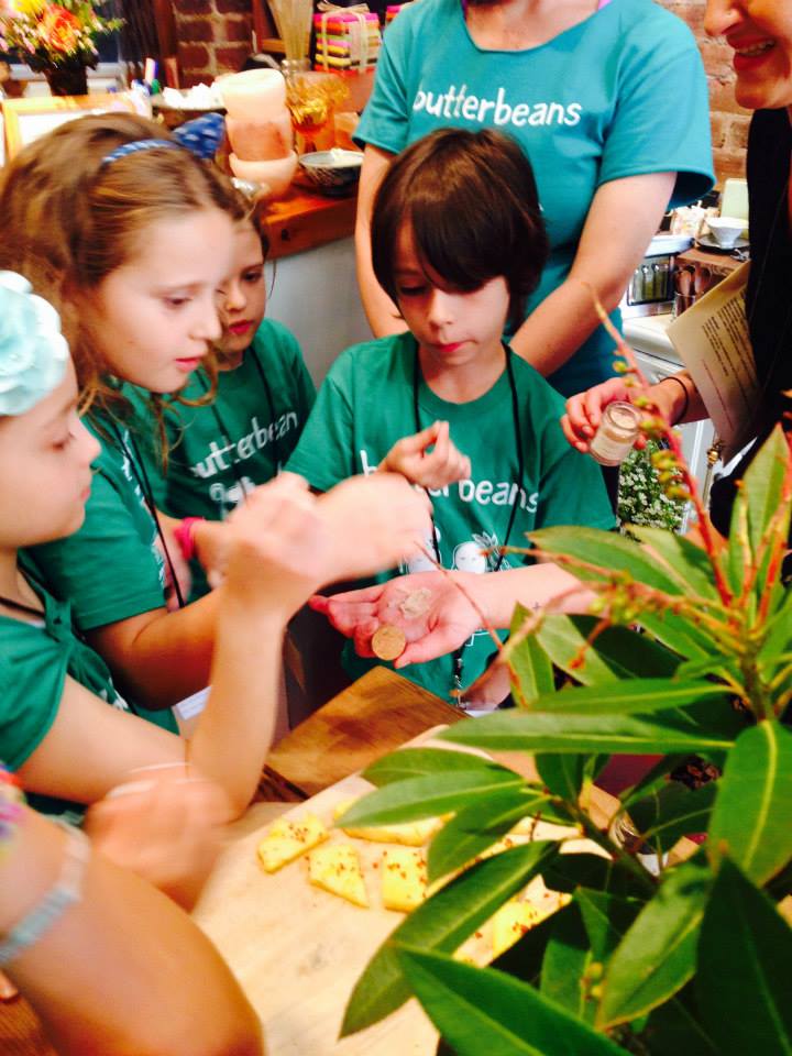 butter_beans's tweet photo. Exploring salts of the world at @atthemeadow #selgris #newtastes #camp http://t.co/plvzbCcwZO http://t.co/PvBPG4sz3I
