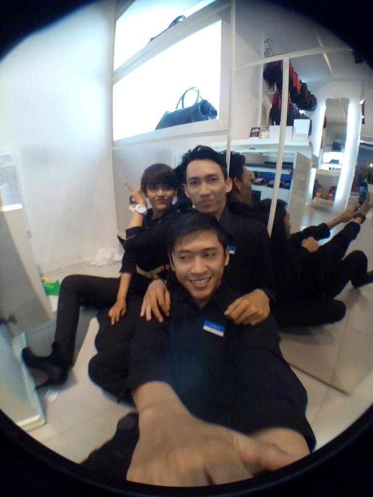stefanieesion's tweet photo. Koko akbaw , bang dwi :-* http://t.co/9G56RzHxiN