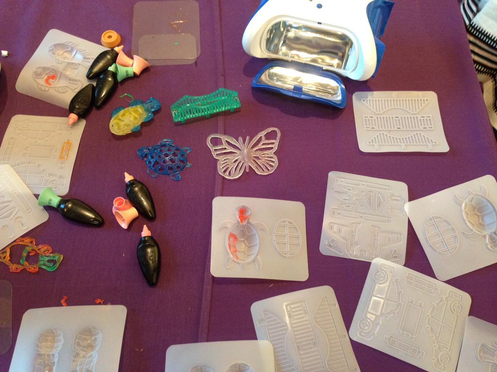 basicfuntoys's tweet photo. Incase you missed us @ #sweetsuite15 here are some photos of the fun toys we brought along #3DMagic #MLP #MicroLites http://t.co/XqqaZCrgB8