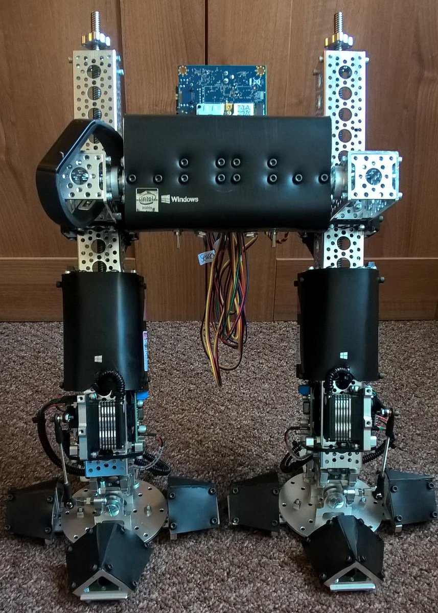 simonjen1's tweet photo. Looks like this guy has just got @MicrosoftBand & @MSOneNote enabled... @msdev @Actobotics @Inteliot #IoT #WinBuilder http://t.co/6wZdwChxXX