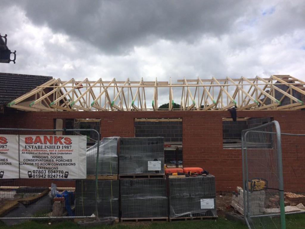 RuffordCC's tweet photo. New pavilion coming along really quickly now. So exciting for everyone involved with the club!! #RCC #bricksnmortar http://t.co/xhSrHR0zOk