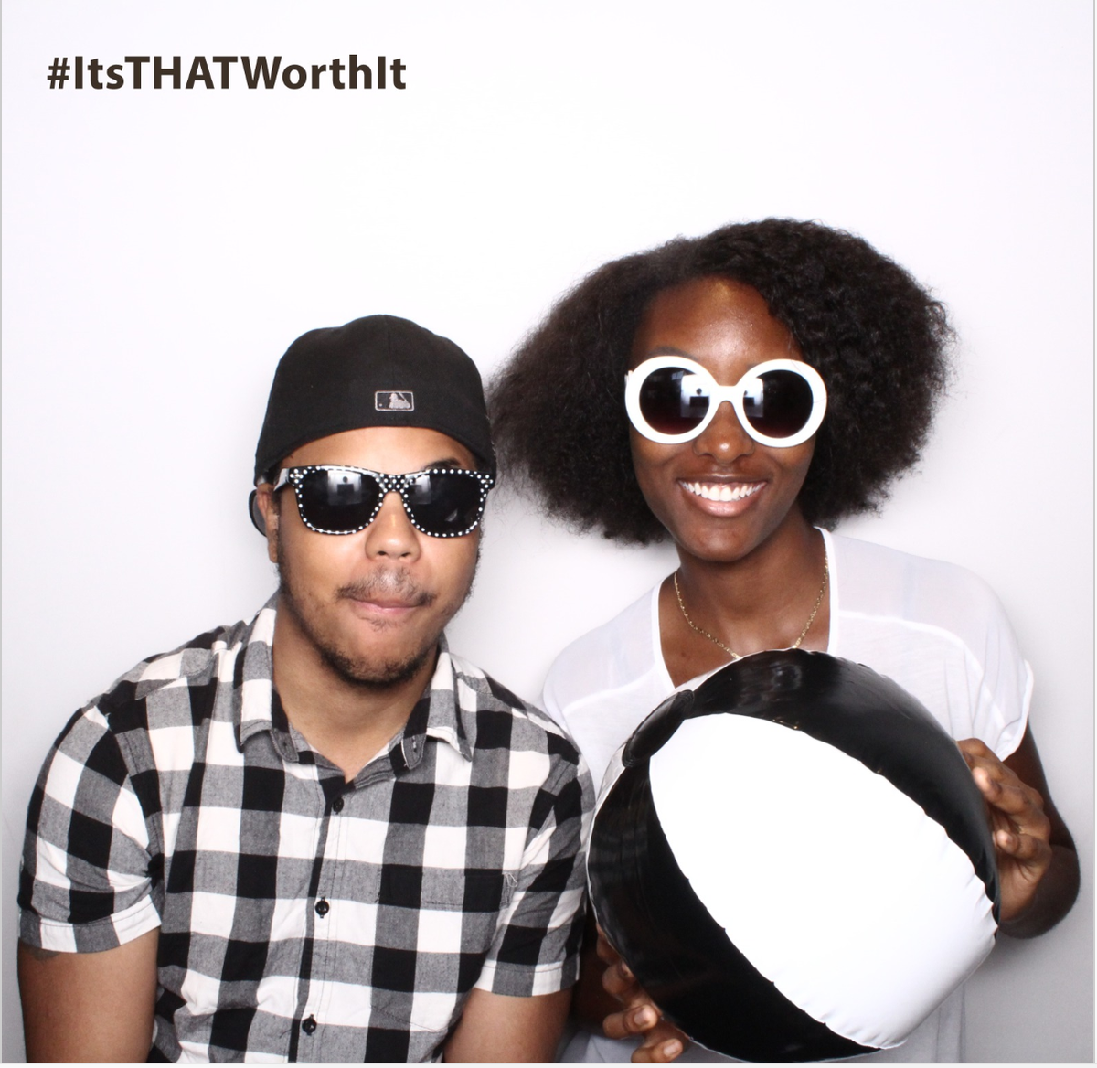 DrusillaShay's tweet photo. Protect yourself w/ tons of sun screen this summer! #ItsTHATworthit #clientloreal http://t.co/fpWFhXV7vM