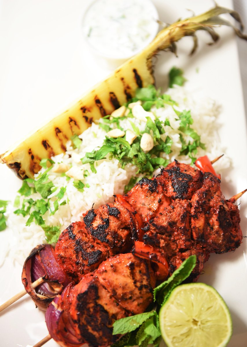 GalleryMallow's tweet photo. Tandoori Chicken Skewers with Steamed Rice, Grilled Pineapple &amp; Yoghurt Dip.

#EveningSpecial #GoodFood #EatOut #Rest http://t.co/T7afMGuKVl