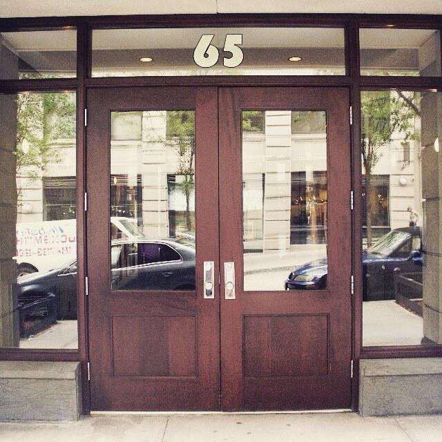 brooklynhistory's tweet photo. #doorsofbrooklyn #dumbo #brooklyn #modern #architecture #brooklynarchitecture http://t.co/wrO9kShnhs http://t.co/wlacAHImAi