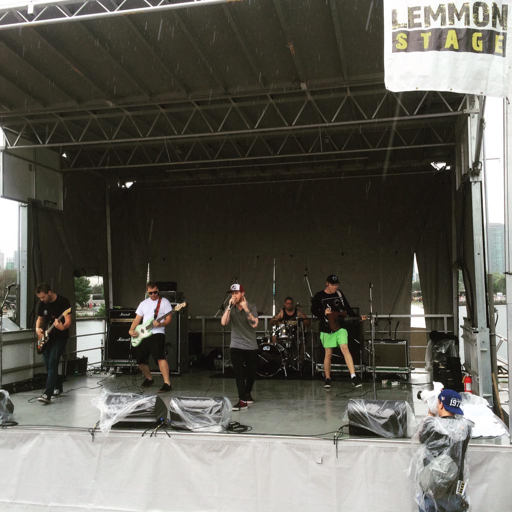 LEMMON STAGE // tweet media