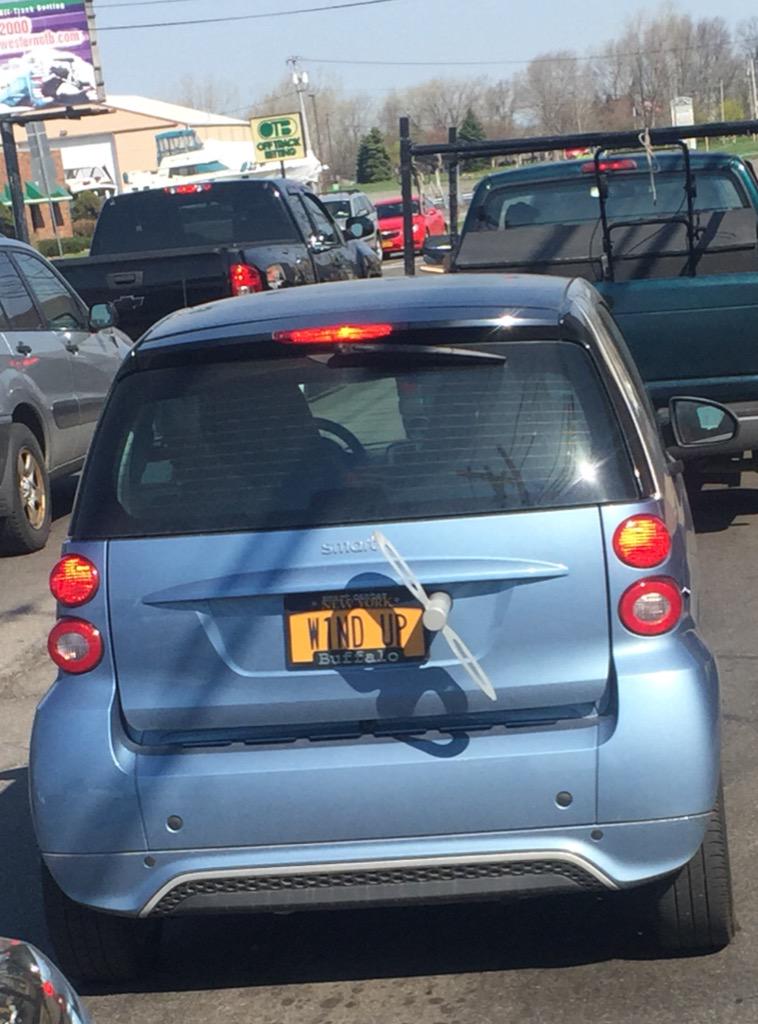 SmartCars1bflo's tweet photo. Wind up #smartcars in #Buffalo ❤️🚗💨💨 http://t.co/Hv6iNgxRyf