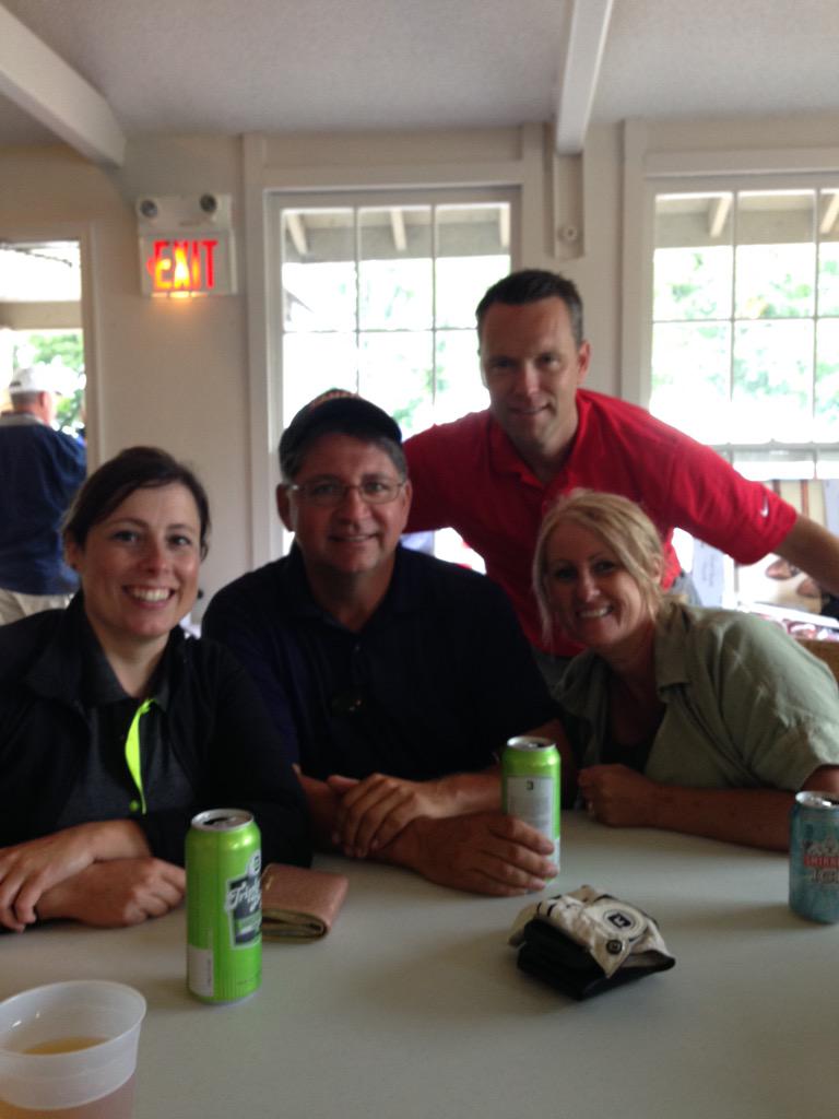 Sues72's tweet photo. Great day😁⛳️ http://t.co/7uGacPDD1r