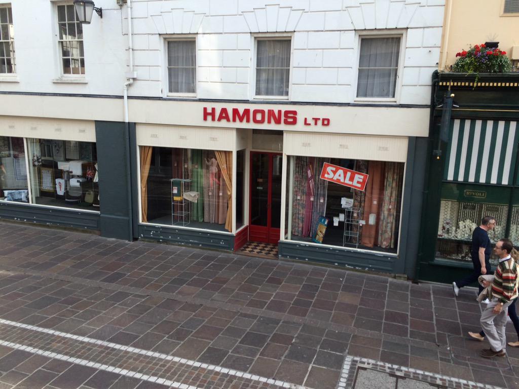 Paticuus's tweet photo. Bad ass shop nnnnng #nnnnng #hamonsltd #salesathamons #thisshopscontinouslpresenceonthehighstreetdefiesthecritics http://t.co/2kS7ejPb8t