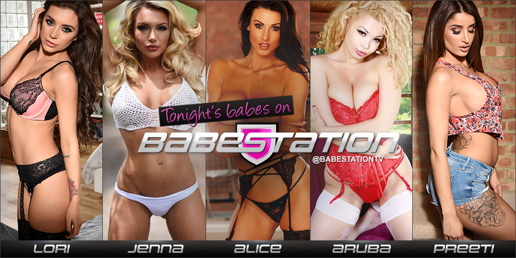 Incredible Line-Up Tonight !! @OnlyLittleLori @jennahoskins @xAliceGoodwinx @ArubaJasmine @preeti_young http://t.co/aQo3dYivrO