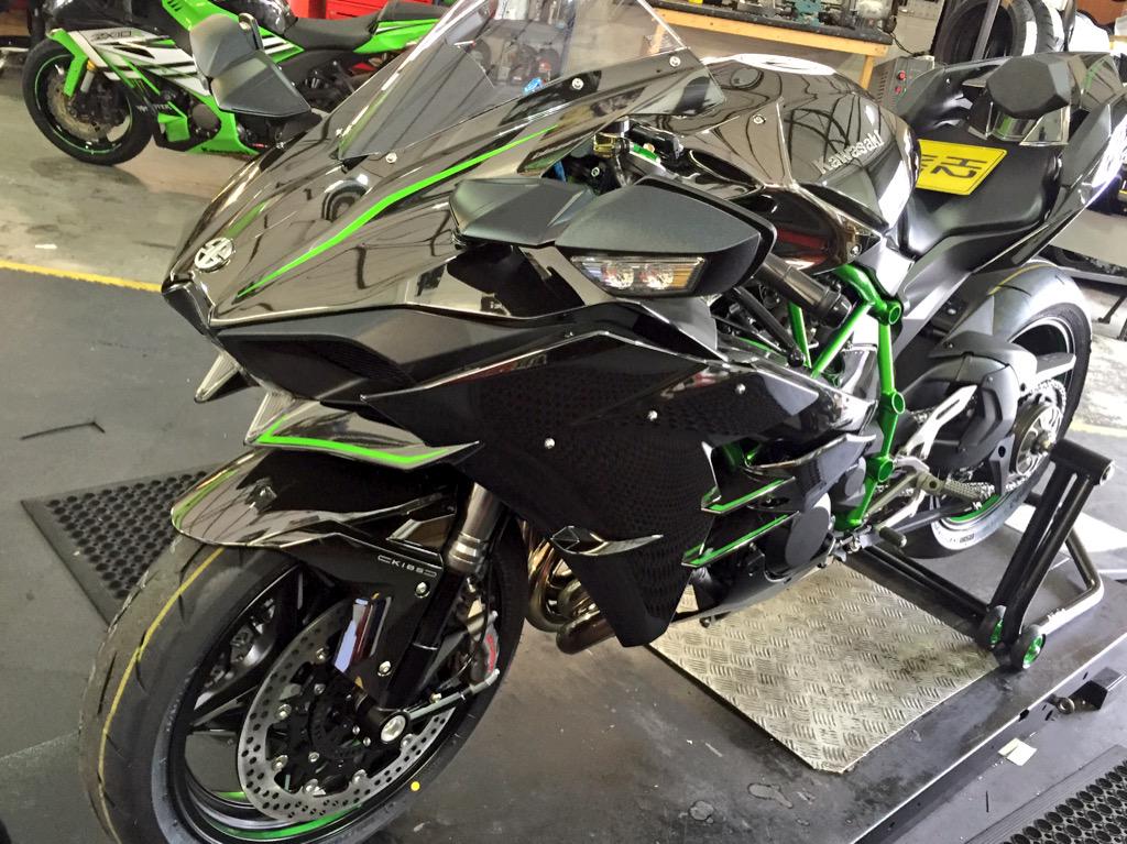 Another Ninja H2 delivered, prepped and ready for collection. <a href="/CCKawasaki/">Clay Cross Kawasaki</a> #Kawasaki @kawasaki