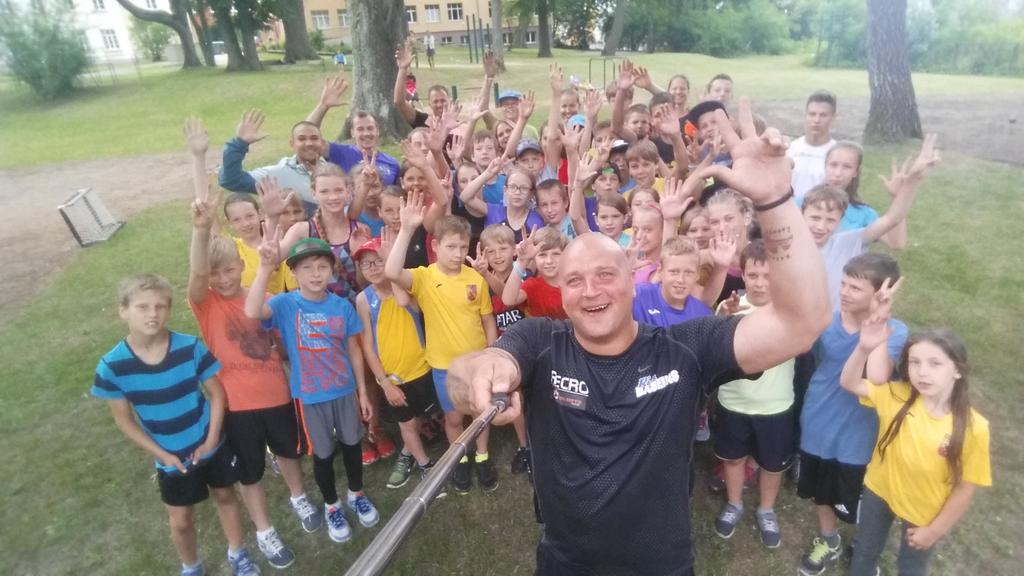 BernuSports's tweet photo. Pie mums Valmieras nometnē ciemojās Eiropas bronzas medaļnieks lodes grūšanā Māris Urtāns! http://t.co/VtjL6AvOoz