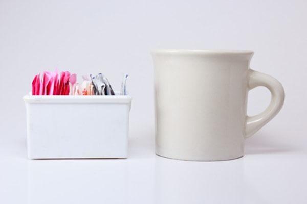 The dangers of artificial sweeteners for our breasts by @dr_veronique for <a href="/GreenMedInfo/">GreenMedInfo2.0</a>  

greenmedinfo.com/blog/artificia…