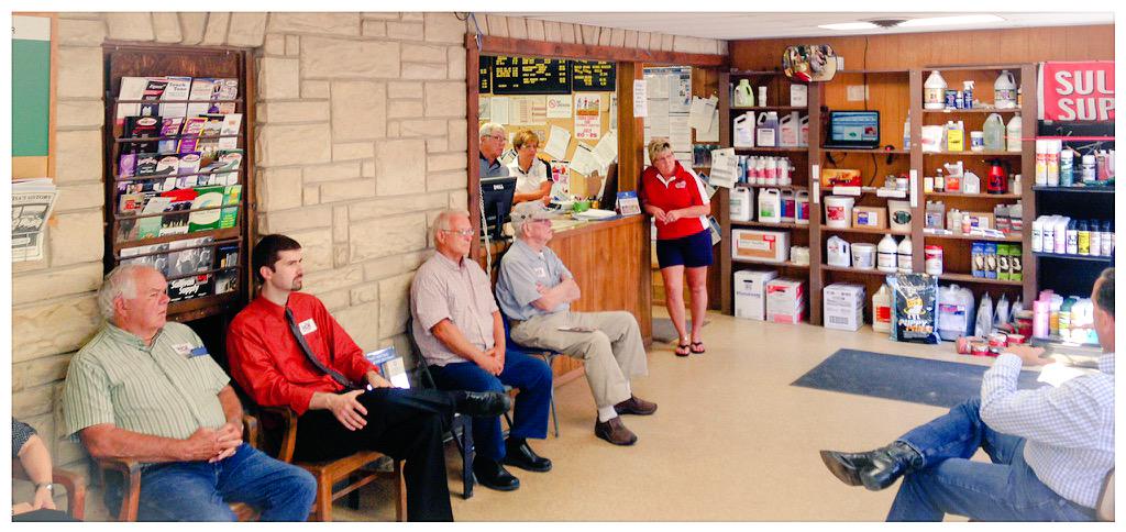 RickSantorum's tweet image. Sen. Santorum visited with Iowans at The Farmer's Elevator in Wapello this morning. #Rick2016