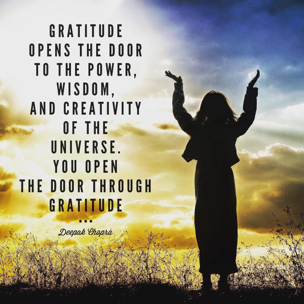 ChopraFNDN's tweet image. Catch yourself when negative thoughts cross your mind and lovingly shift your focus to something you are grateful for