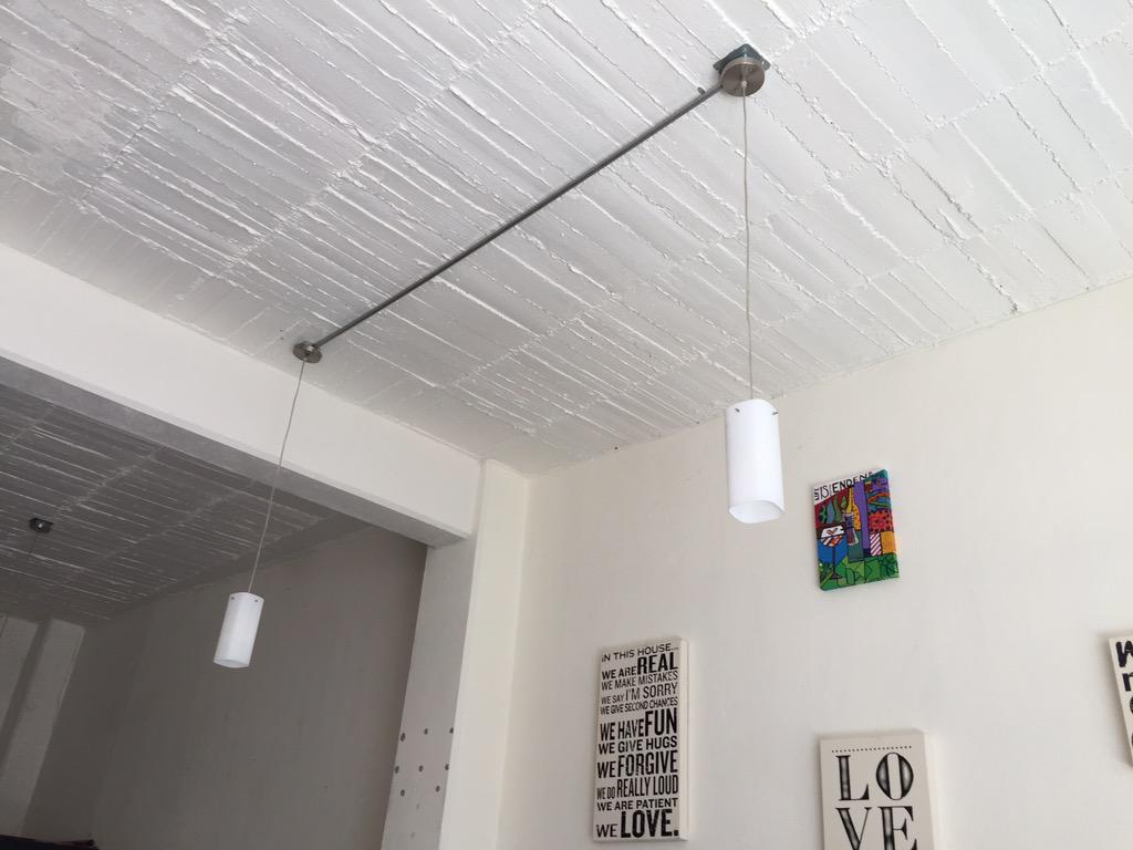 endenbistrot's tweet photo. Lámparas son 6 200 c/u y ya lo menos 150 c/u http://t.co/fknExu2pvW