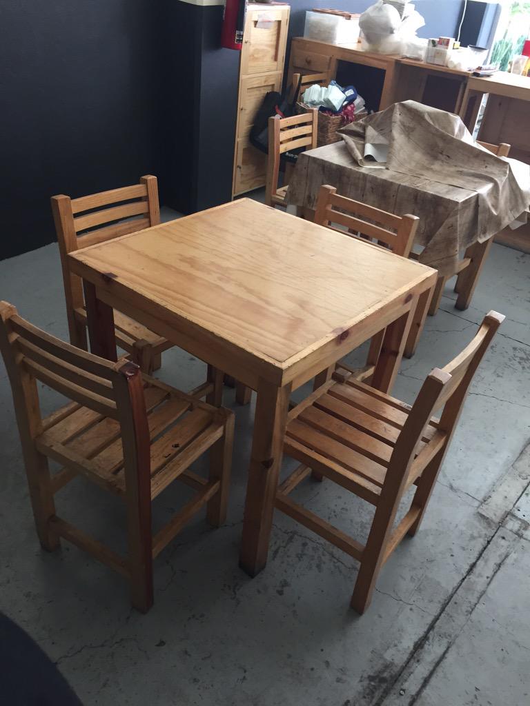 endenbistrot's tweet photo. Mesa con 4 sillas 800 http://t.co/vCEq2zrP2l