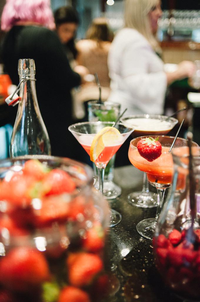 VelvetCakery's tweet image. Tomorrow night it's happening all over again @tyfelfed #localfood washed down with #cocktails #tyfelfed #ammanford