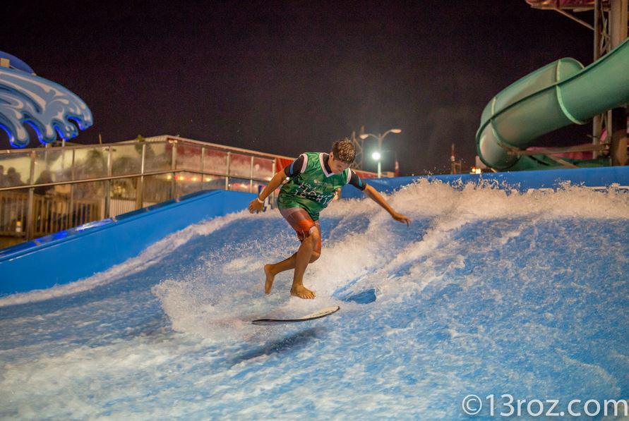 Watch impressive boarding competitions today at the North American #FlowTour at #SplashZone: ow.ly/PL4z9