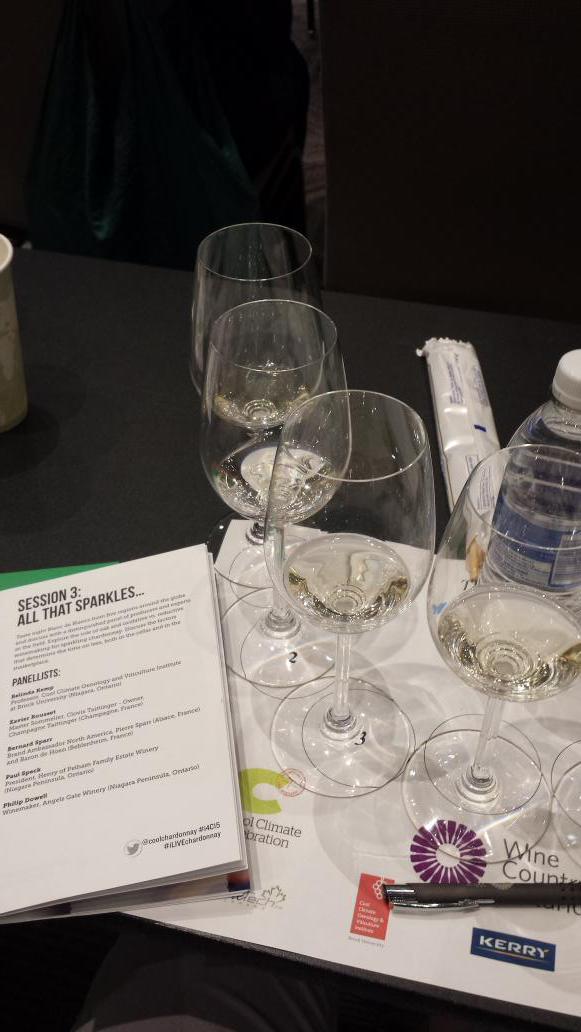spiritedtara's tweet photo. Round #3 of 5. Yes! Bubbles! Nerding out something fierce today. Today rocks. And it's only the beginning...
#i4c15 http://t.co/JodF4bvMYp