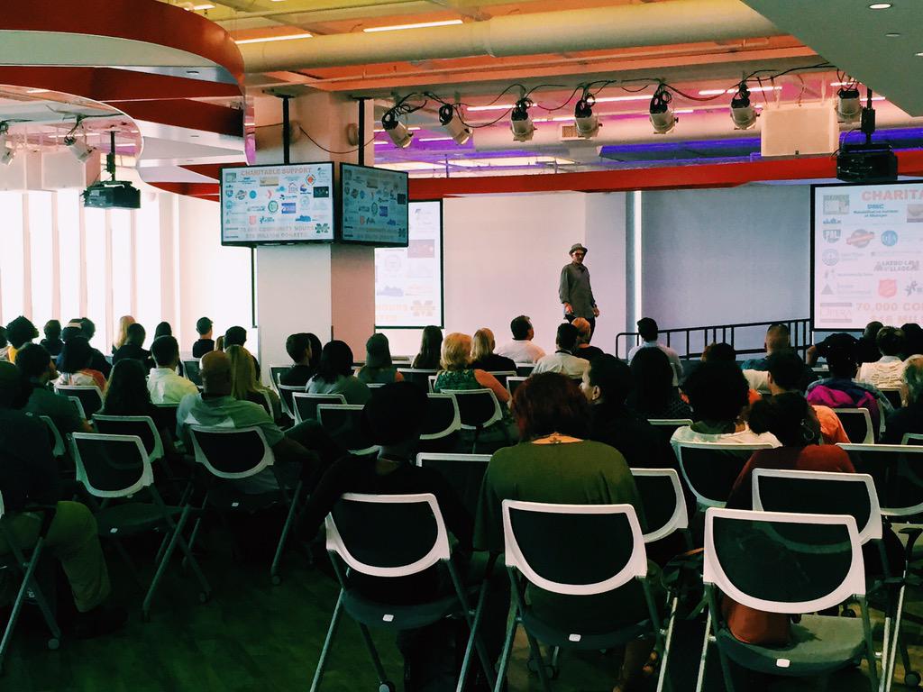 RocketCareers's tweet photo. Interns & their families heard from @detroitbruce today during the #QLInterns Show & Tell event! #Detroit http://t.co/Ju95cuWr7k