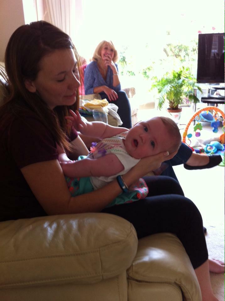 abby19972009's tweet photo. Finally got to meet my baby cousin Eloisa! http://t.co/EATUwmYDkA