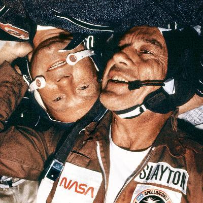 Buzz Aldrin: We Need More Handshakes in Space via TIME.com ift.tt/1KbvMR7