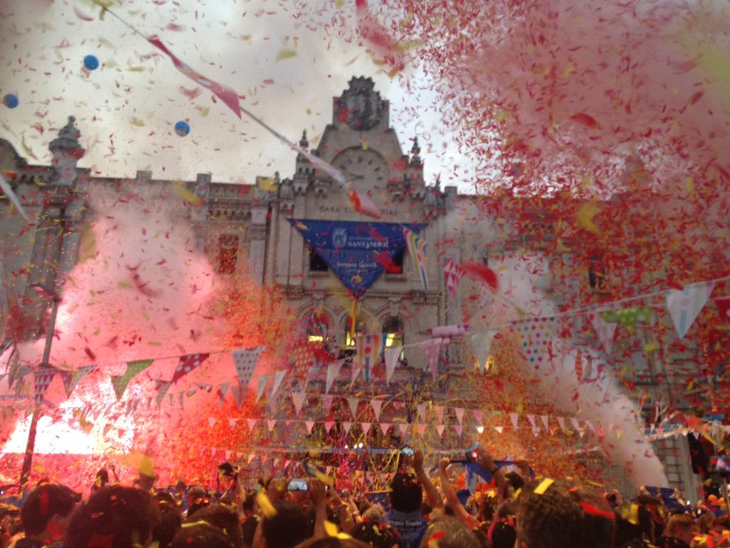 PdelaMagdalena's tweet photo. ¡Viva Santiago! ¡Viva Santander! #sdrsemanagrande http://t.co/gBd1b5Z1EH