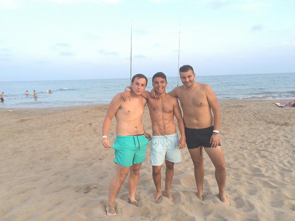 Alberto_srm's tweet photo. Barna 🔥🌴 http://t.co/GTapDh3Blc