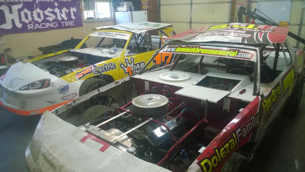 jaredkrause21's tweet photo. @StockCarMadness gettin ready for night 2 of the Dominick Bruns Memorial race! http://t.co/7qIfxWN6HS