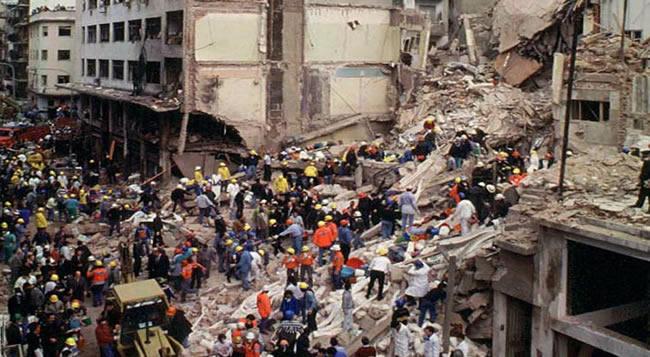 AlvarodLamadrid's tweet photo. #Amia Impunidad de 21 años #MenenKirchnerismo. Encubrimiento, Pacto de Impunidad y Asesinato de #Misman. #Justicia. http://t.co/YsM3Y2k7LV