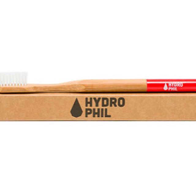 vegansupermark's tweet photo. Favourite item in our #vegan #shop #bamboo #toothbrush http://t.co/crnatafoZg http://t.co/eiJBAod76M