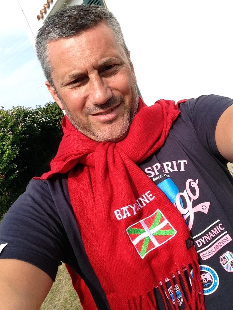 <a href="/pnielmuller/">Pieter-Niel Muller</a> <a href="/christoffFern/">Christoff Fernhout</a> @94Perrie23  jou Cintas vergeet ... terug verpligte Bayonne😂😂😂 #baionakobestak2015