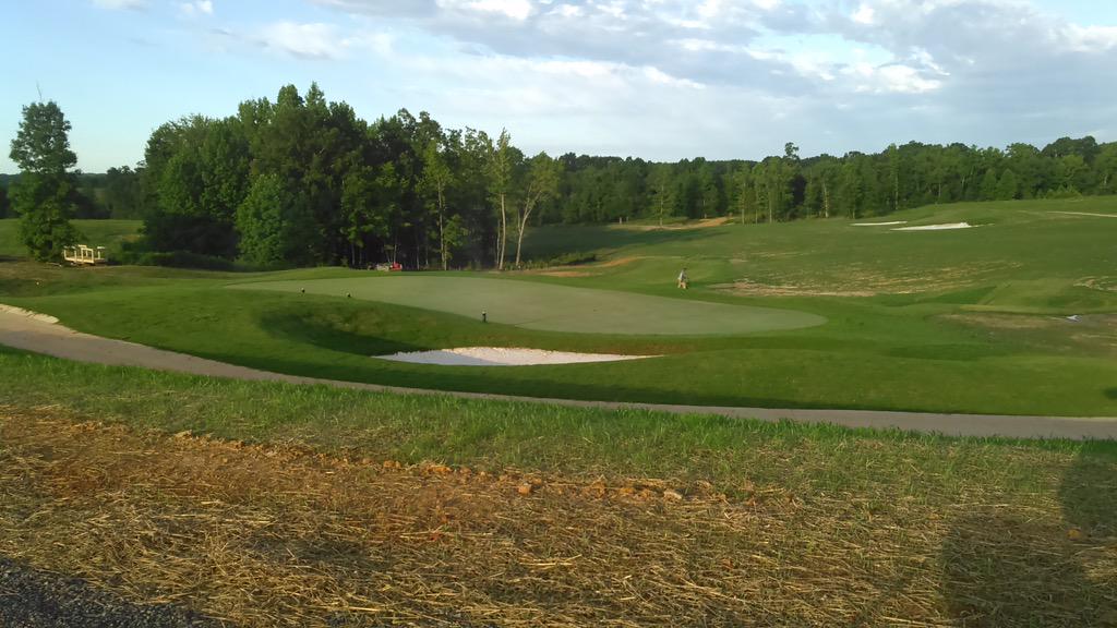 Grass really starting to pop on hole #11 #CutalongGCatLakeAnna