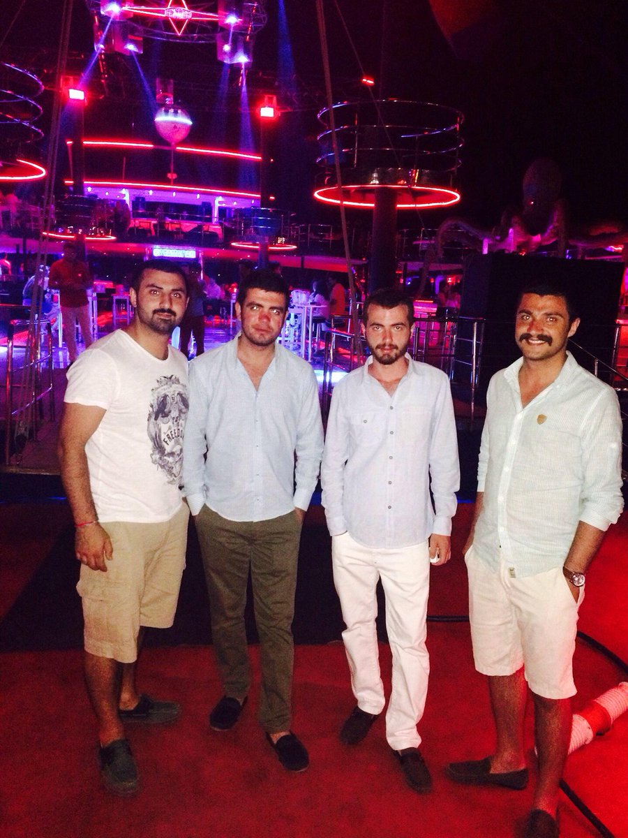Bizmez bu gece... 😎🔫💣 (at <a href="/ClubCatamaran/">Club Catamaran</a> in Bodrum, MUĞLA w/ <a href="/erhangne3/">Erhan güneş</a> <a href="/mhmtaktass/">Muhammet</a>) swarmapp.com/c/f8qV25k6CmR