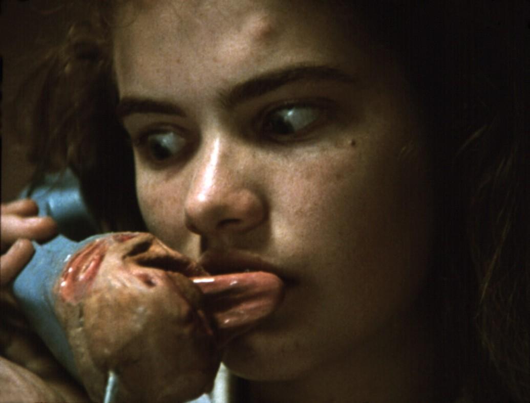 Happy Birthday to Heather Langenkamp! Star of A Nightmare on Elm Street, celebrates her 51st today. 