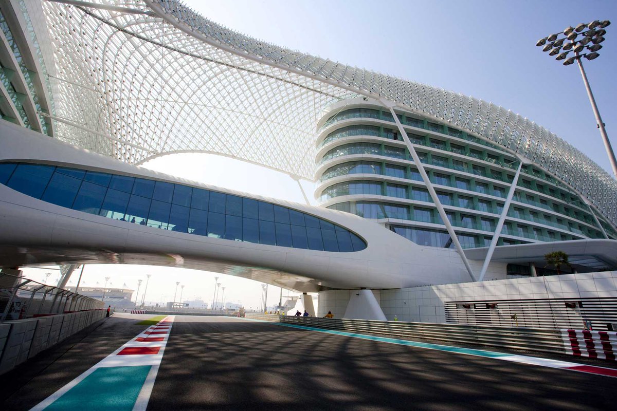 GP2challengue's tweet photo. Race 5. Circuit Yas Marina. Date: January http://t.co/GF7s9btvyO
