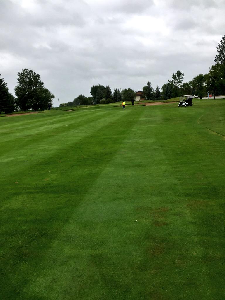 Adrian_Moens's tweet photo. Who ever said "A bad day of golf is better then a good day of work" didn't play in this weather. #CouldBworse http://t.co/4FZhbbwyfS