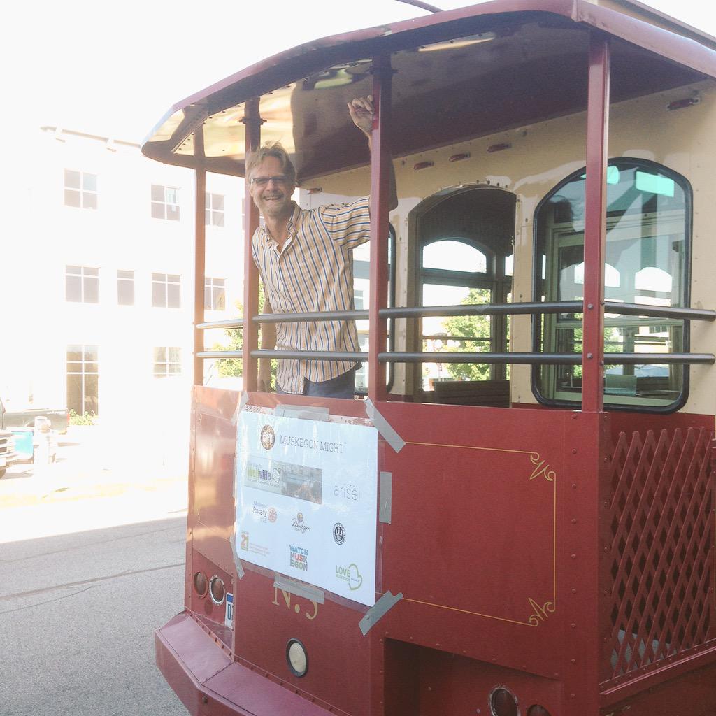 MuskegonMight's tweet photo. Time to visit the #muskegon sites! With @WayToWellville @WatchMuskegon @edyson @rrbrush @Arise_I @greenspiritfarm http://t.co/eb340i0PxV