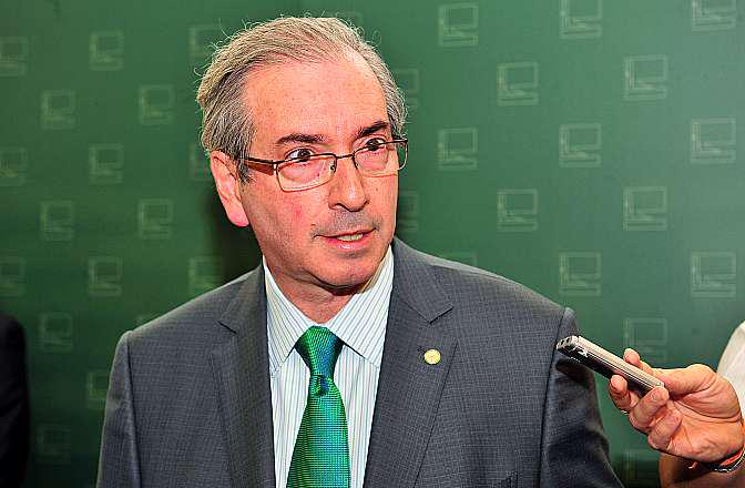 #Cunhanacadeia: hashtag lidera Twitter em todo o mundo bit.ly/1Mb7g4W