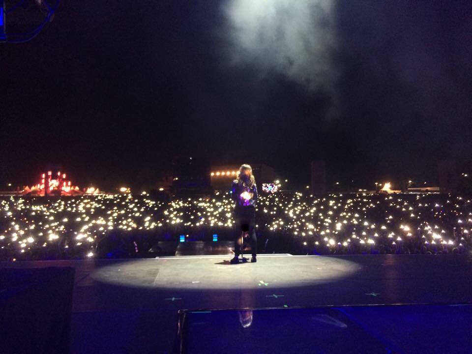 QueensChristine's tweet photo. Carhaix ! La plus belle des nuits étoilées. J'en ai eu le souffle coupé. Merci ! http://t.co/84Ypge7HD2