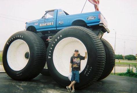 CarlisleTyrFil's tweet photo. Do you think BigFoot uses TyrFil to prevent flat tires? #TyrFil #FlatProofing https://t.co/QJAgke505C